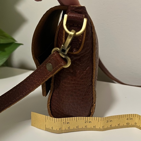 Portland Leather Metro Crossbody bag Mini, Nutmeg - Picture 9 of 9